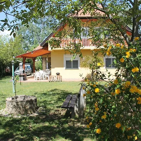 Apartamento Sungarden Apartman Balatonlelle