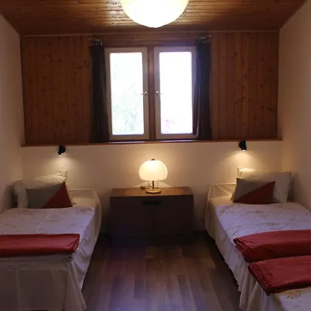 Sungarden Apartman *
