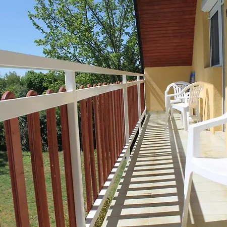 Sungarden Apartman Apartamento *